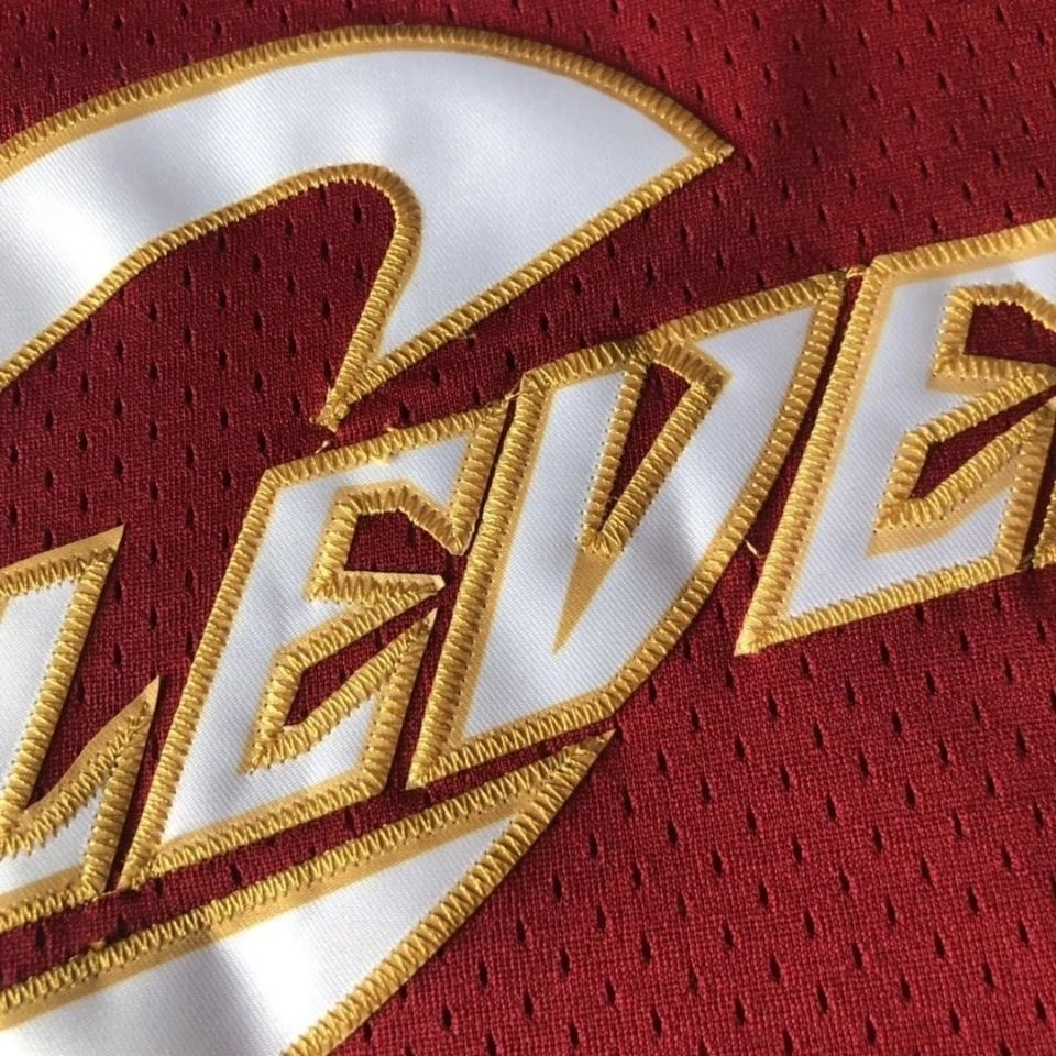 Các Hiệp sĩ không. Áo Đồng Phục Bóng Rổ Phối Lưới Thêu Họa Tiết 23 James Jersey Maroon Phong Cách Retro