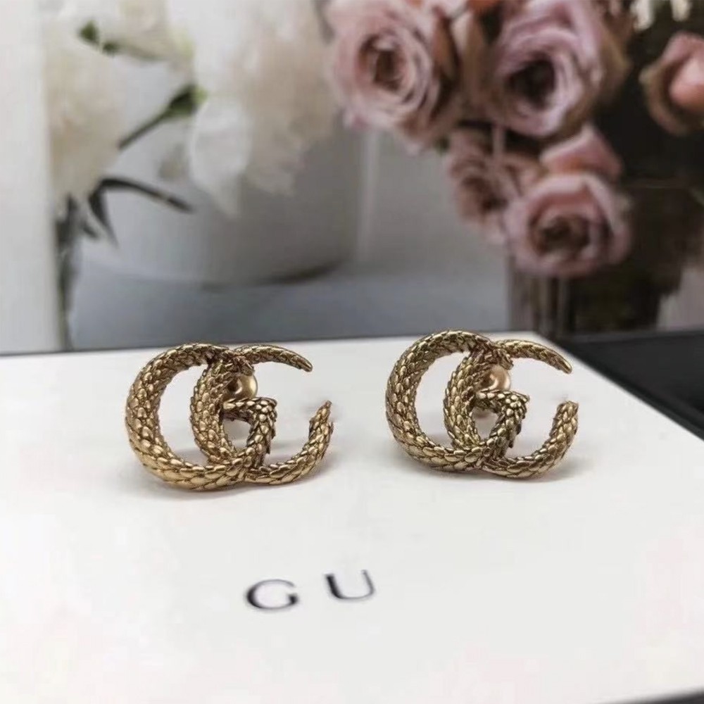 Khuyên tai thương hiệu GC mạ vàng màu vintage cổ điển TOBI STORE TB402