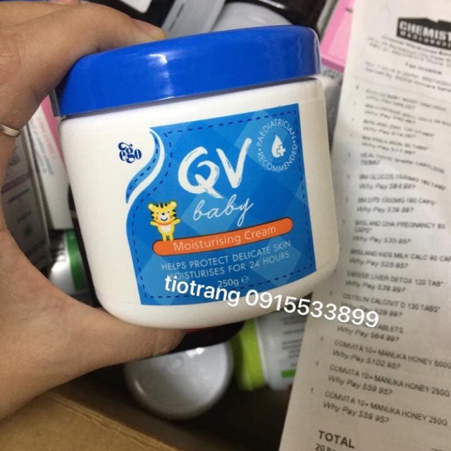 Kem trị khô nẻ da cho bé QV baby cream