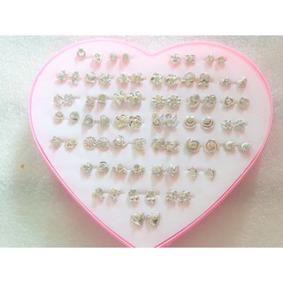 Bông tai nụ chuôi plastic nhiều kiểu dáng