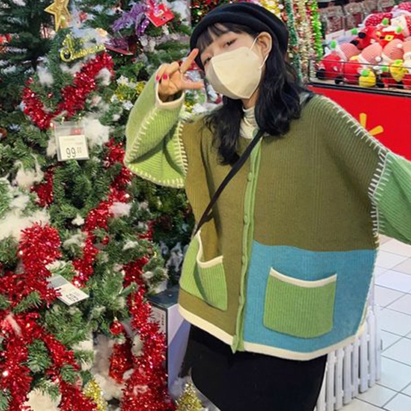 Áo sweater IELGY vải dệt kim dáng rộng màu tương phản thời trang cho nữ