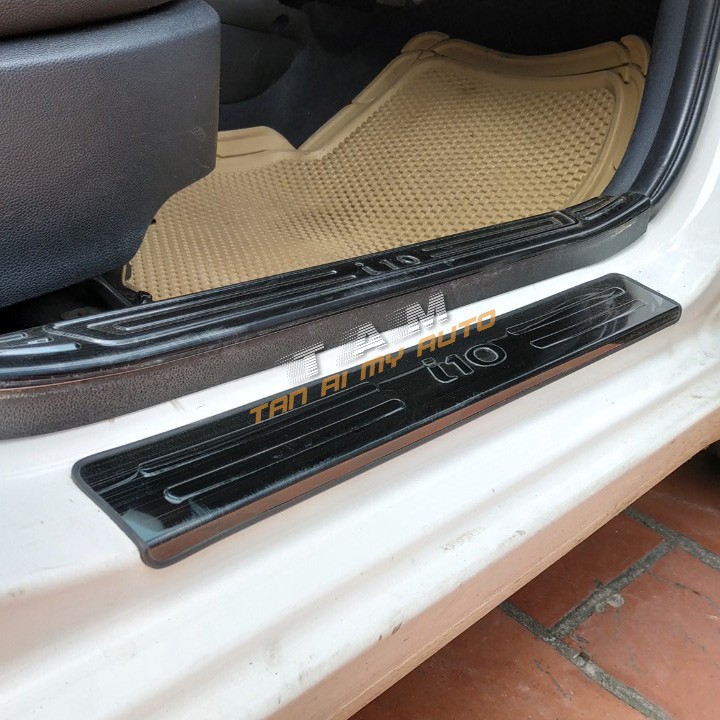 nẹp bậc cửa lên xuống xe hyundai i10 bộ 8 miếng mậc trong ngoài thép chống rỉ sơn titan