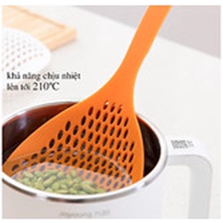 Vá vớt mì bún, đồ luộc