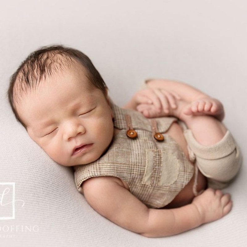 Bộ Áo Vest + Quần Dài Lịch Lãm Cho Bé Trai Chụp Ảnh
