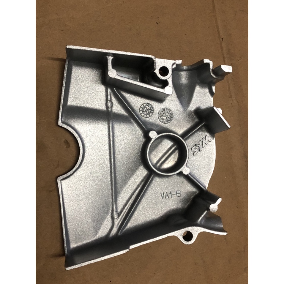 Đuôi cá 🐟/ Nắp máy trái phía sau xe EZ mã VD3