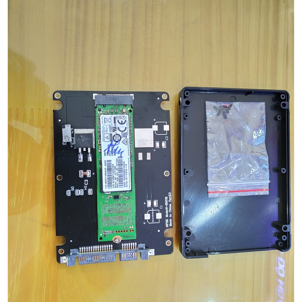 Khay chuyển  cổng M2 SSD sang cổng có chuẩn cắm SATA 2.5