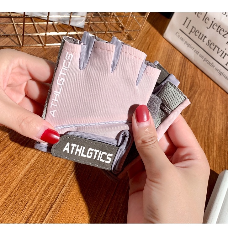 Găng tay tập gym nam nữ xỏ ngón ATHLETICS, bao tay gym thể thao, tập tạ, đu xà GT02