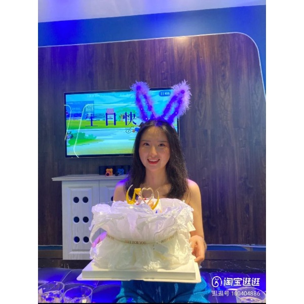 Bờm tai thỏ phát sáng lấp lánh