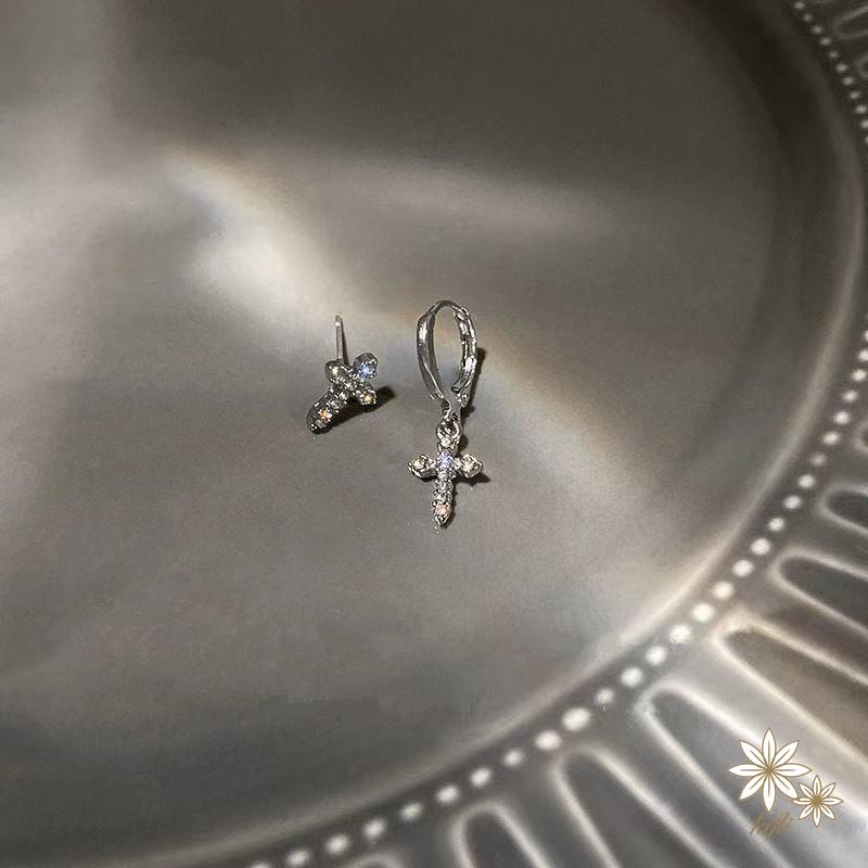 Bông Tai Bạc 925 Hình Chữ Thập Đính Kim Cương Giả Thời Trang