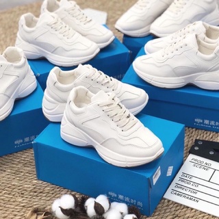 GIẦY THỂ THAO TRƠN MỚI 2021