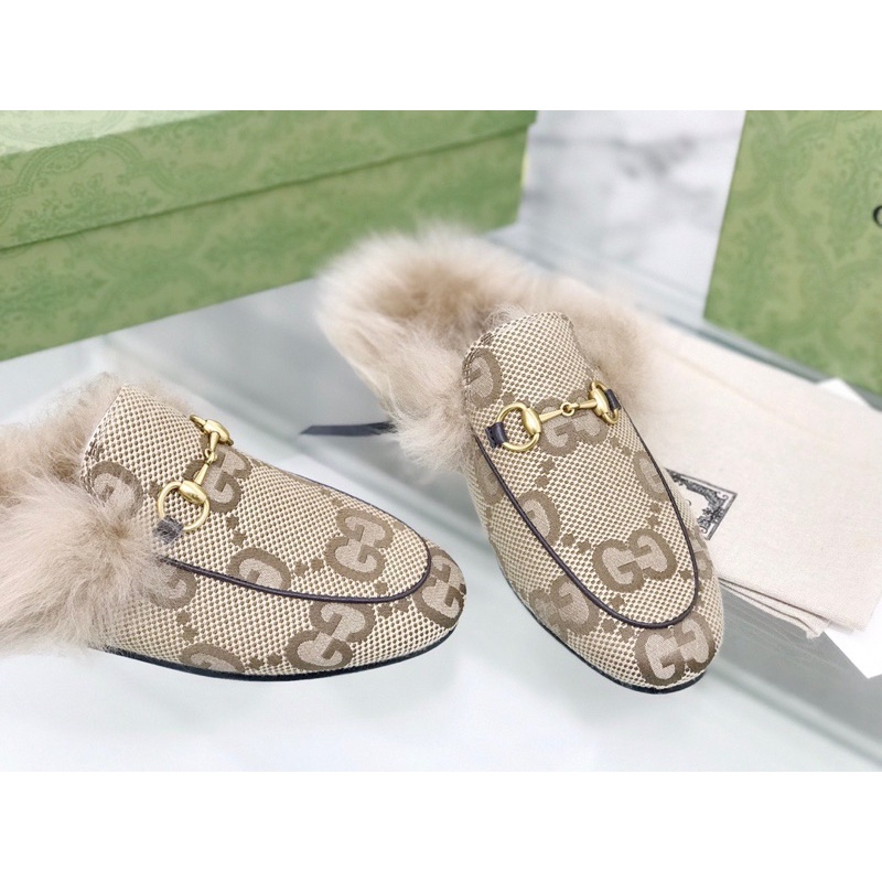 Giày sục đế bệt mũi tròn cho nữ chất liệu da thật lót lông cao cấp thương hiệu thời trang cao cấp Gucci GC