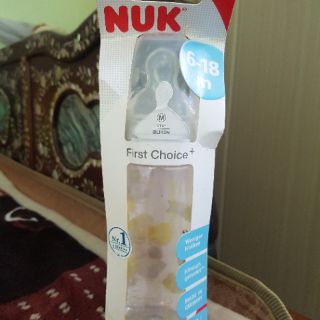 Bình sữa Nuk. Dung tích 300ml