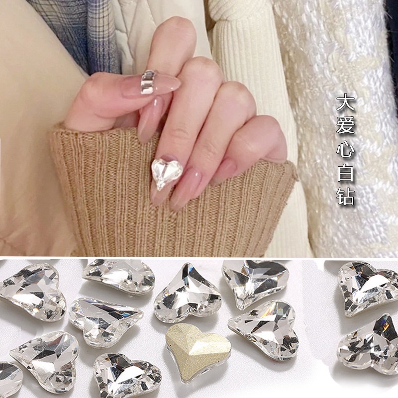 Đá hình đính móng trái tim