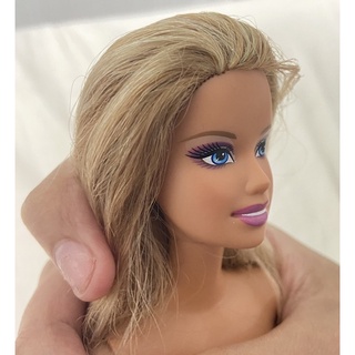Đầu búp bê Barbie