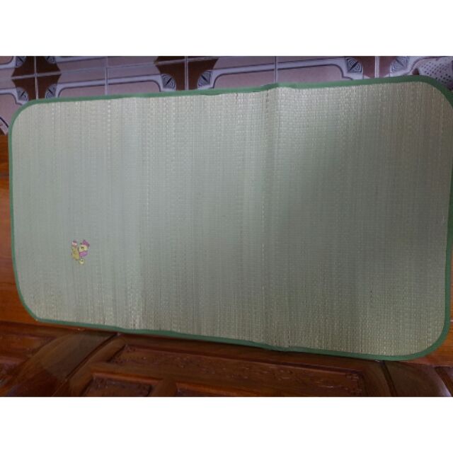 Chiếu cói cho bé