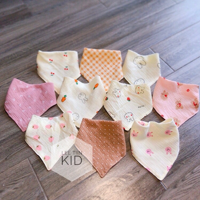 Yếm tam giác xô muslin 4 lơp hình gấu, thỏ siêu xinh cho bé trai, bé gái