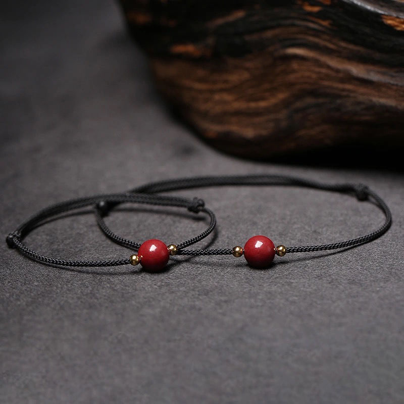 Vòng Tay Bện Dây Đỏ Tự Nhiên Thời Trang Năm 2021 | BigBuy360 - bigbuy360.vn