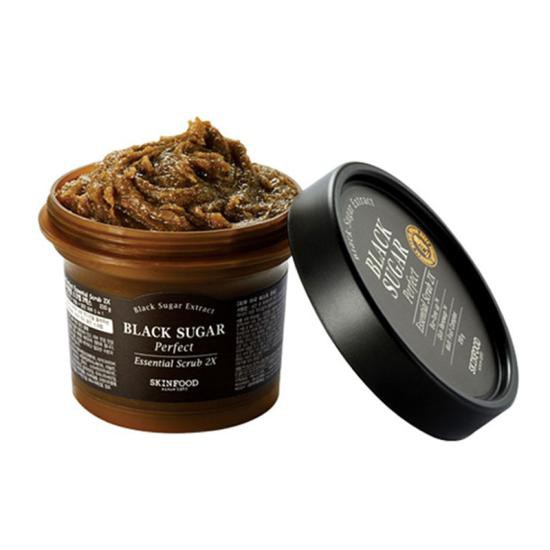 Tẩy tế bào chết chiết xuất đường đen và rượu gạo nguyên chất Skinfood 210g- Black Sugar Perfect Essential Mask 2X