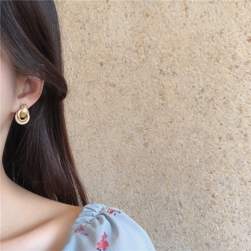 Hoa tai bản dầy xoắn lạ mắt K288 Mayconner