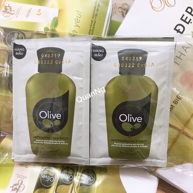 Hàng Tặng dùng thử Chính Hãng Sữa Rửa Mặt Tinh Dầu Olive Happy Event ( Bịch 10 gói )