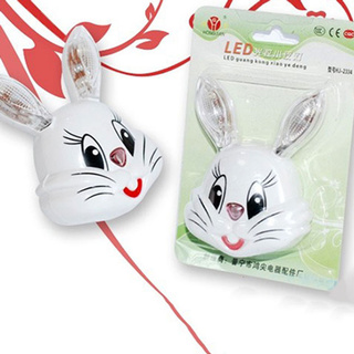 Đèn ngủ cảm ứng ánh sáng - Đèn hình thỏ .