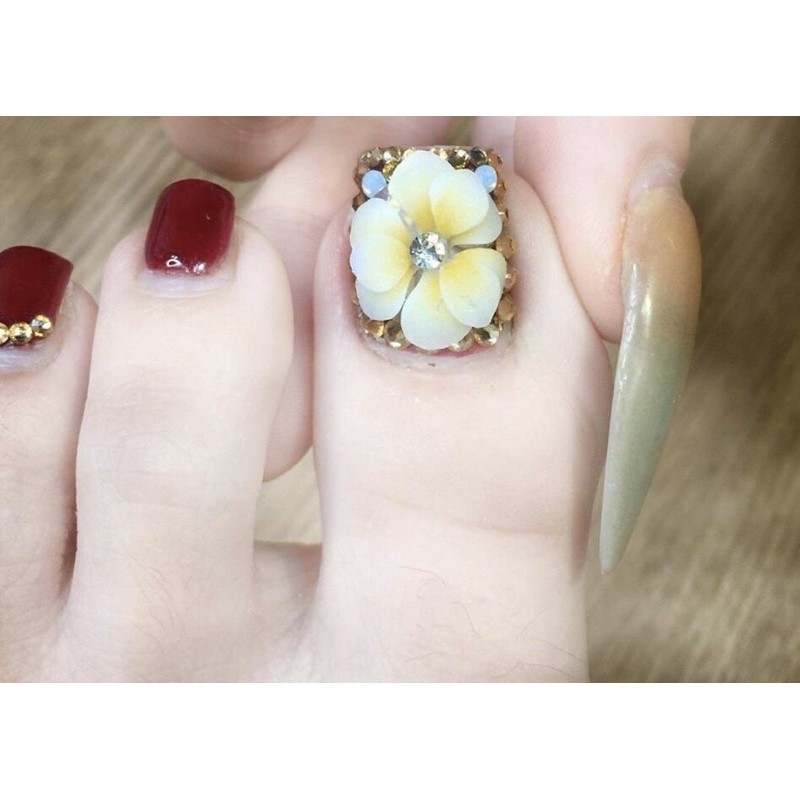 hoa bột đá móng chân