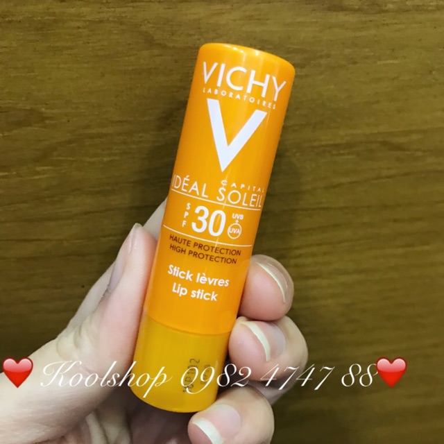 SON DƯỠNG ẨM MÔI SPF30