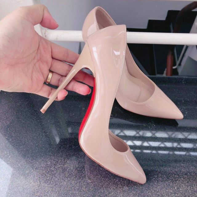 Cao gót nhọn đế đỏ màu nude da bóng 11-12p | BigBuy360 - bigbuy360.vn