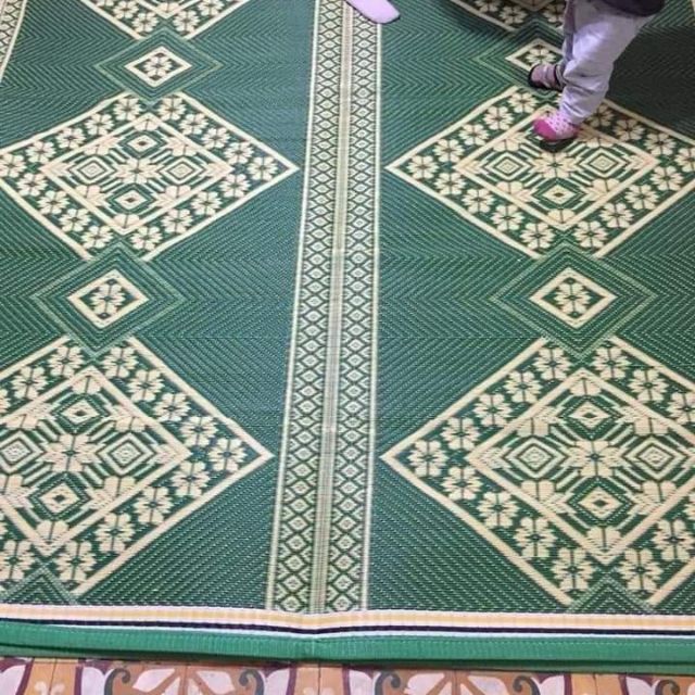 Chiếu nhựa gấp gọn size 2m ×3m giao hình ngẫu nhiên