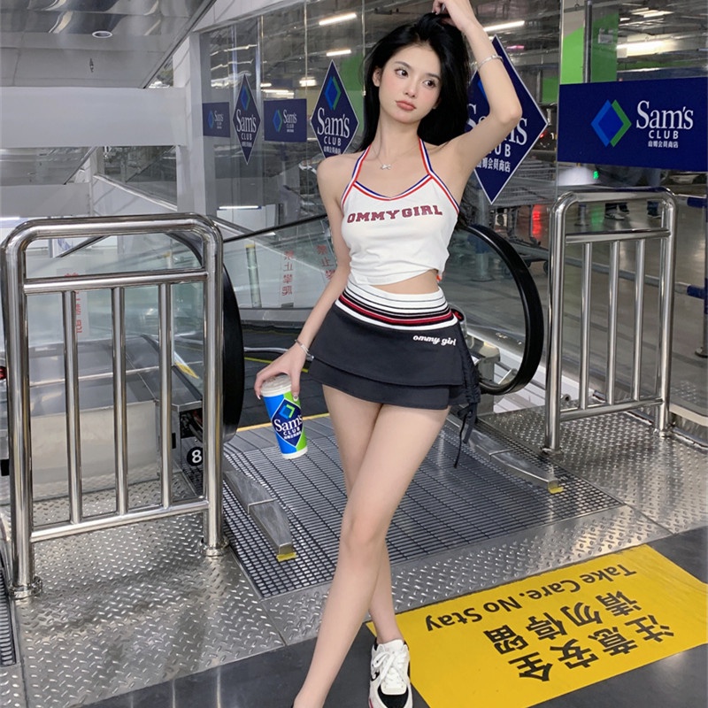 Bộ Áo Camisole + Chân Váy Ngắn Lưng Thấp Dễ Thương