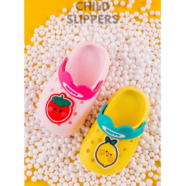 [HCM] Dép Sục Cross Hoa Quả Cute Cho Bé Từ 0 - 6 Tuổi _ Siêu Nhẹ, Đế Mềm Êm Chân, Chống Trơn Trượt