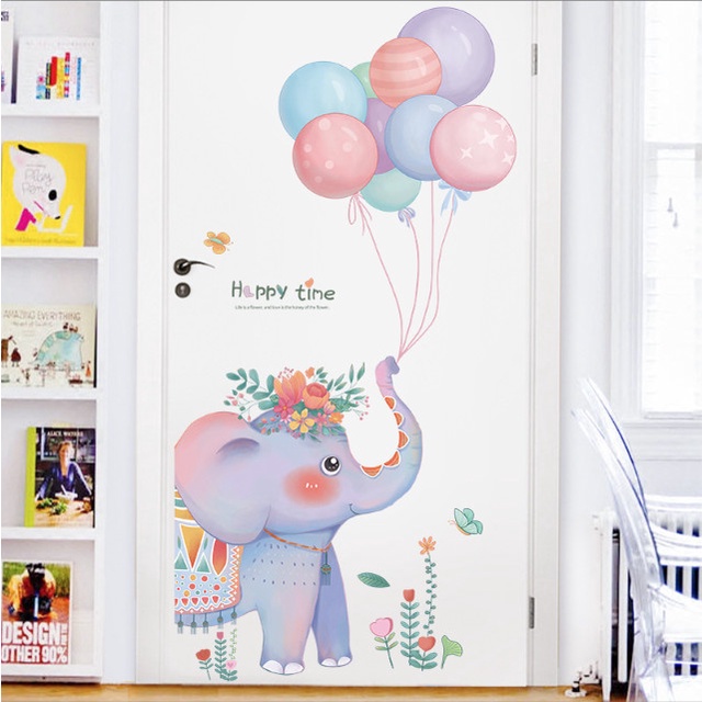 Decal trang trí tường - Chú voi cầm chùm bong bóng chơi