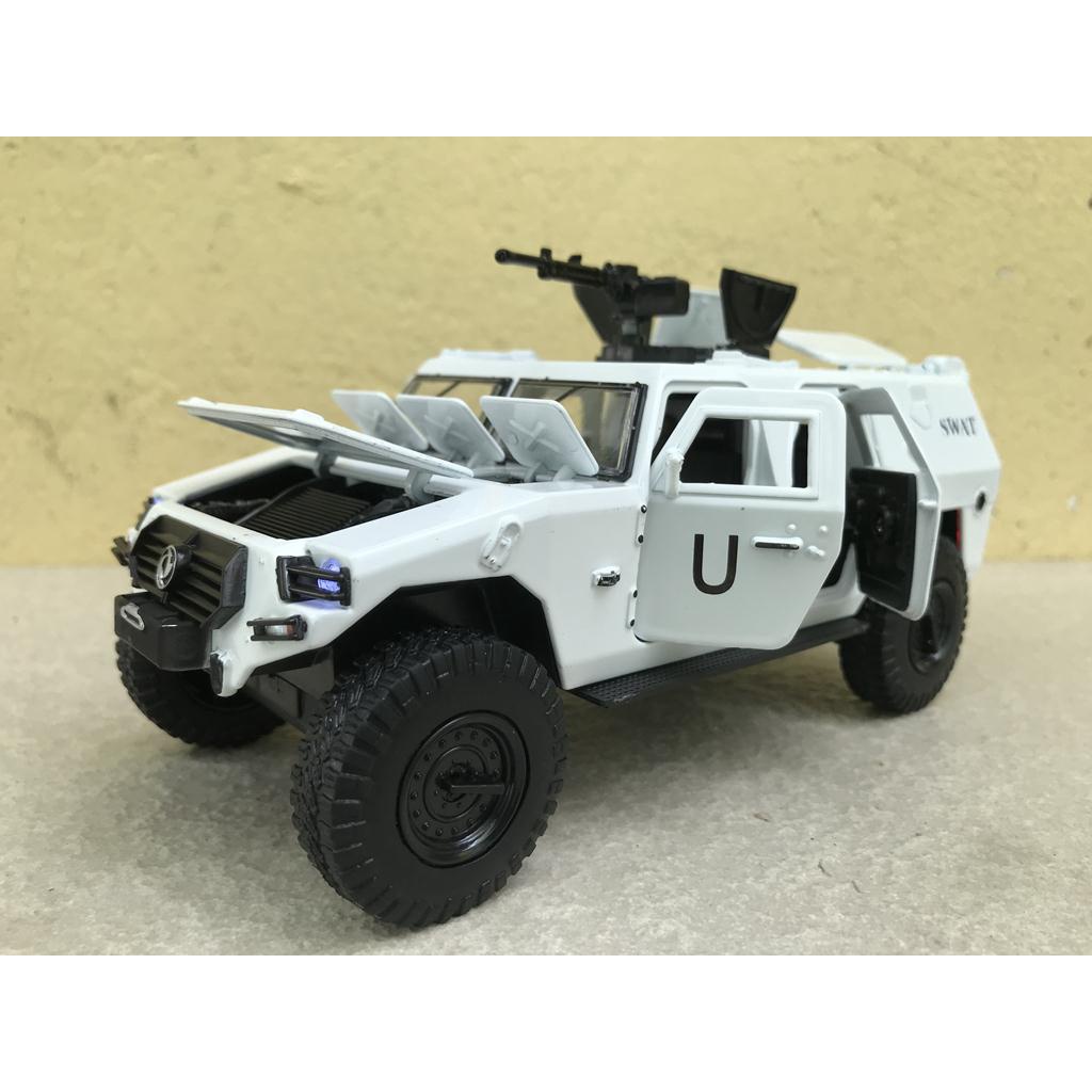 Mô hình xe quân sự Bọc thép Dongfeng Warriors 4X4 1:24