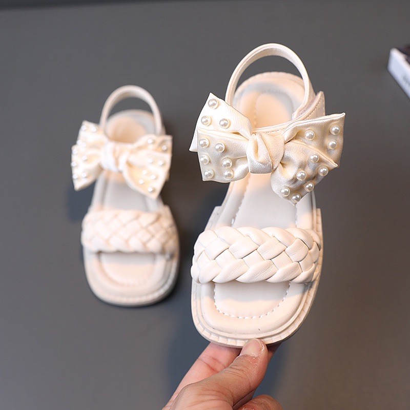Sandal bé gái mã 618