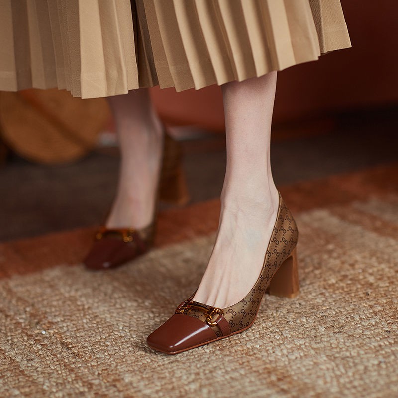 Giày cao gót dáng vuông kiểu dáng thời trang mùa xuân 2021 dành cho nữ