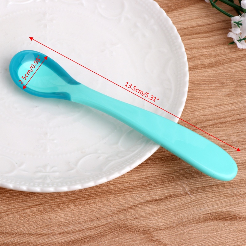 Muỗng cảm biến nhiệt độ an toàn cho bé sơ sinh