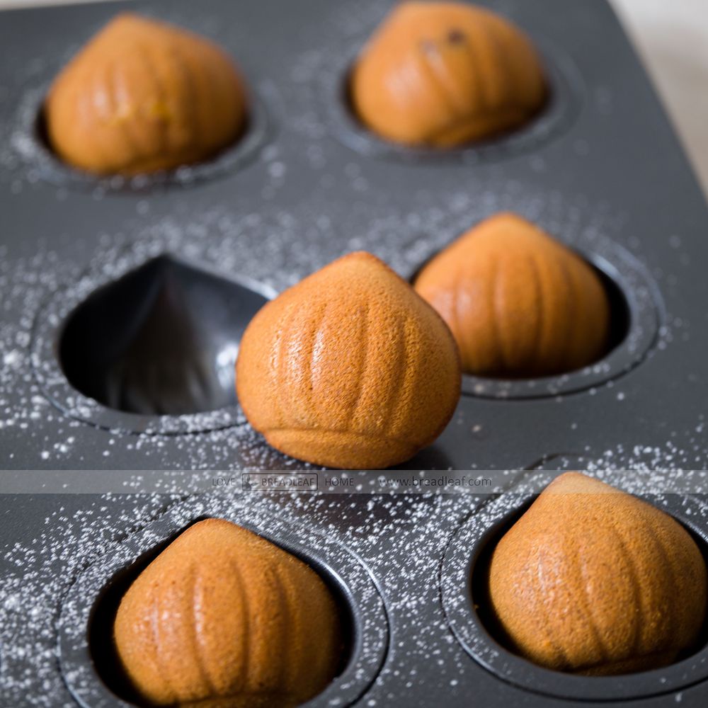 Khuôn Madeleine Nướng Bánh Chống Dính Breadleaf 9 Ô Hình Hạt Dẻ