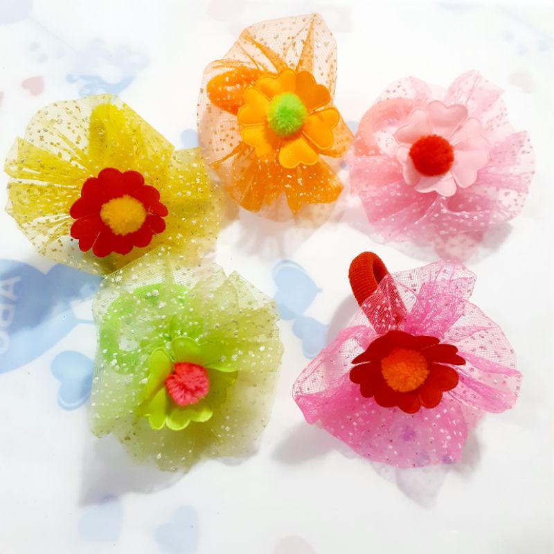 Set 2 cột đính lưới hoa to (Ảnh thật)