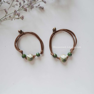 Vòng gốm hoa sen trắng
