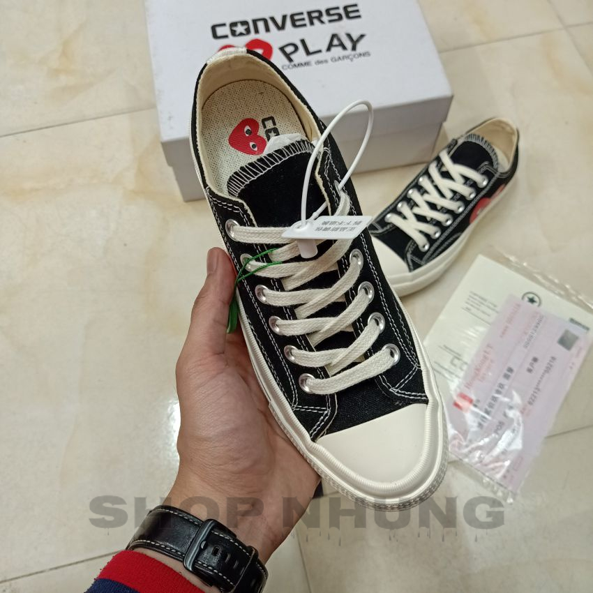 Giày converse play tim màu đen nam nữ cổ thấp