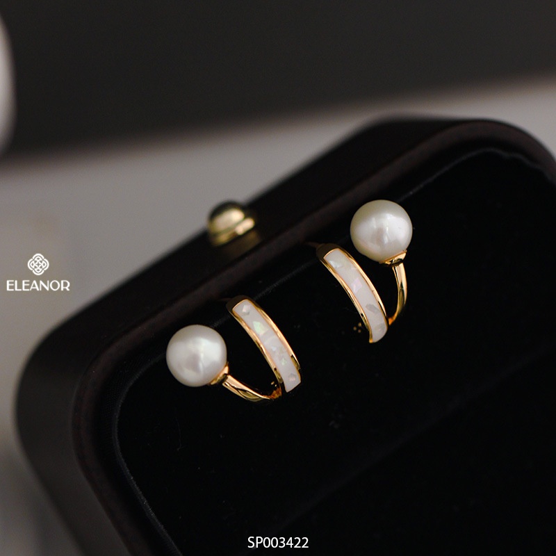 Bông tai nữ chuôi bạc 925 Eleanor Accessories ngọc trai nhân tạo viền cong phụ kiện trang sức 3422