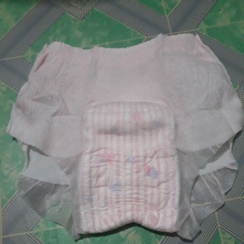 Băng vệ sinh diana dạng quần S-M / M - L ( 2 miếng)