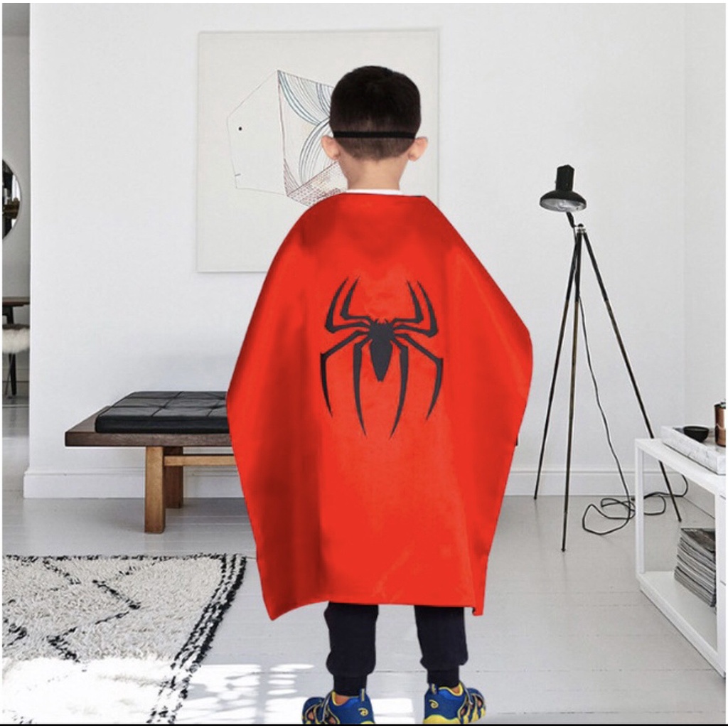 Bộ áo choàng mặt nạ siêu nhân người nhện Spiderman bao gồm khiên, và gậy ánh sáng, găng tay bắn thẻ. Hóa trang siêu nhân