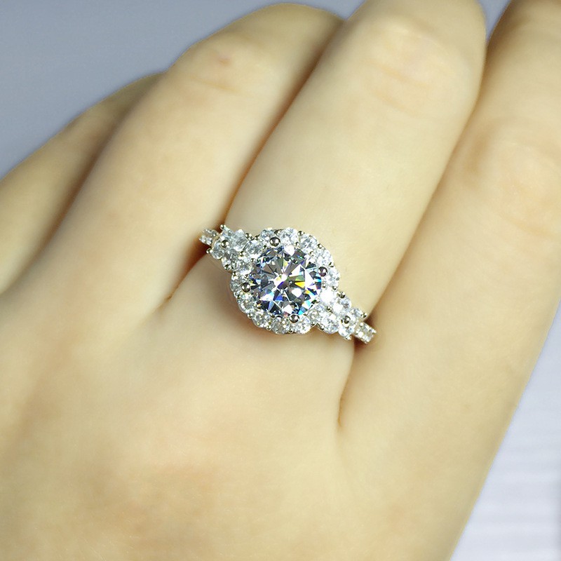 Nhẫn bạc 925 khảm đá kim cương 2 carat phong cách sang trọng thời trang dành cho nữ