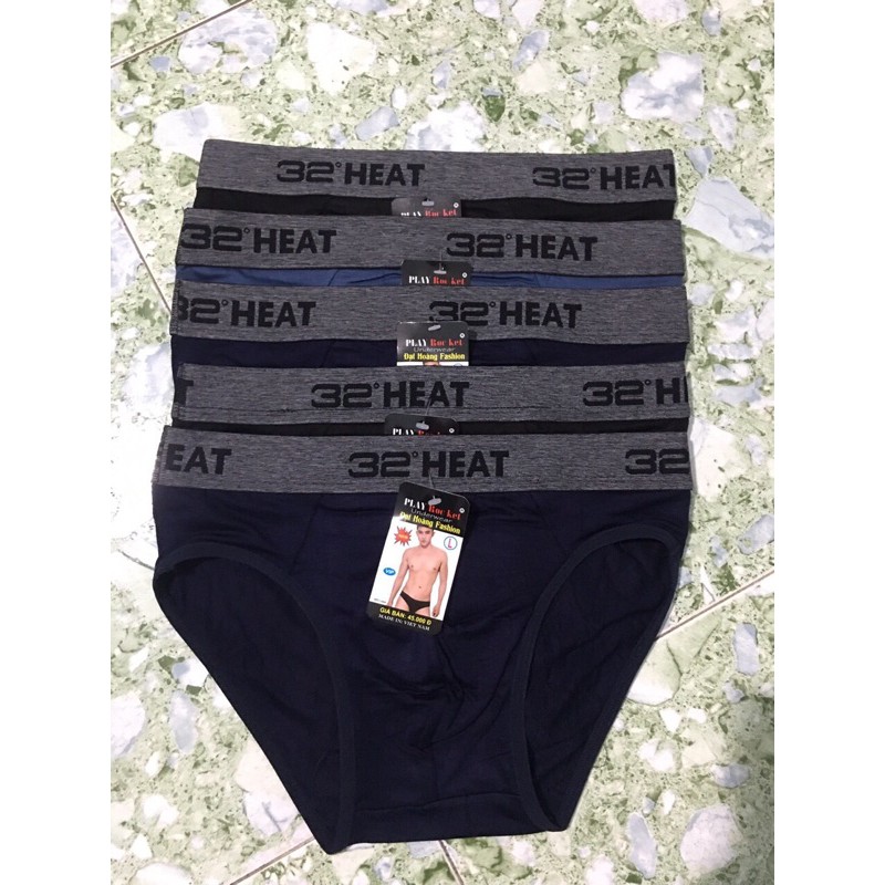Quần lót nam, sịp chéo cạp to chạy chữ nổi bật, chất cotton thoáng mát. By SUMO Underwear.