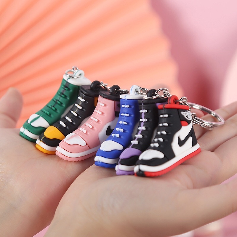 Sỉ 10 móc khoá hình chiếc giày 69k