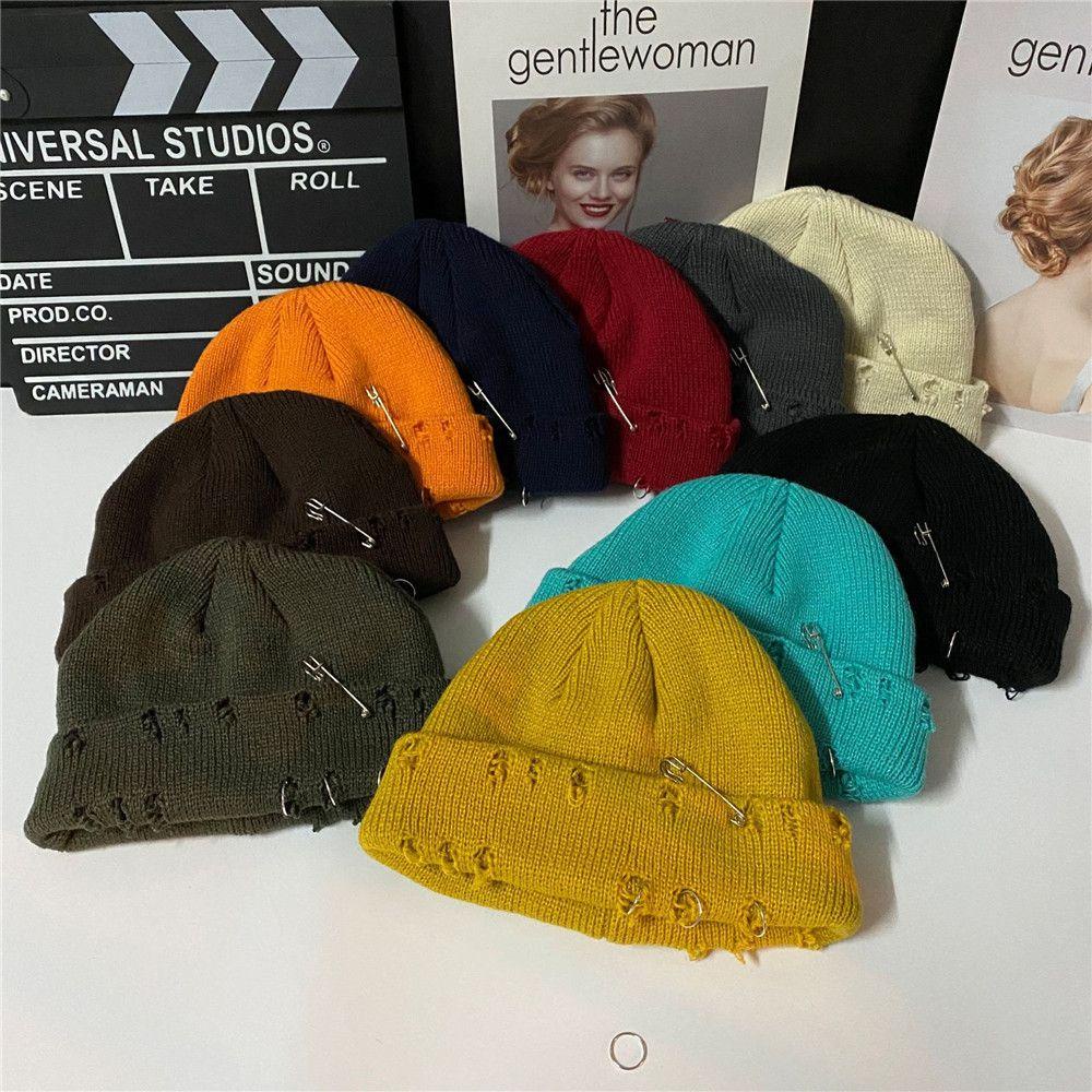 Mũ Beanie Đính Vòng Kim Loại Thời Trang Mùa Đông Ấm Áp