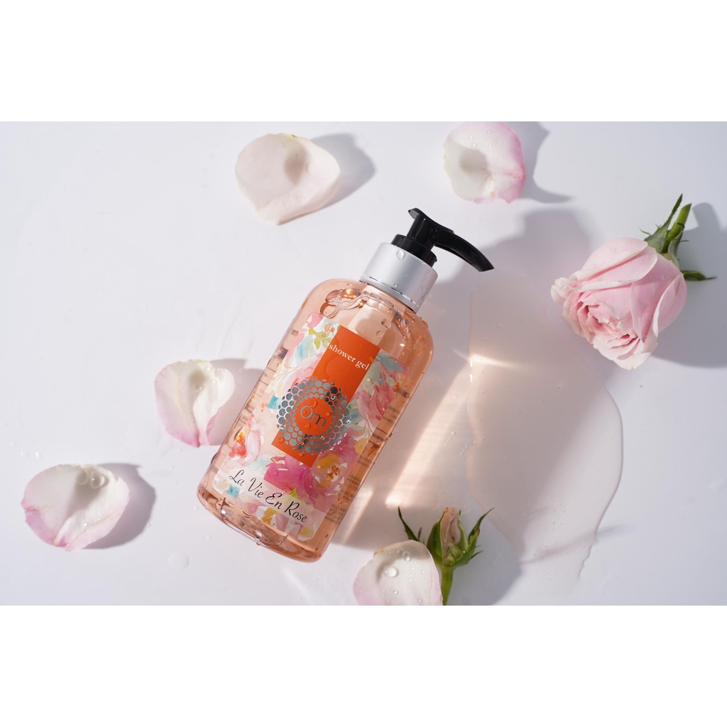 Sữa tắm Sáng da và ngăn ngừa mụn lưng Tinh dầu nước hoa La Vie En Rose 250ml - Om Fountain