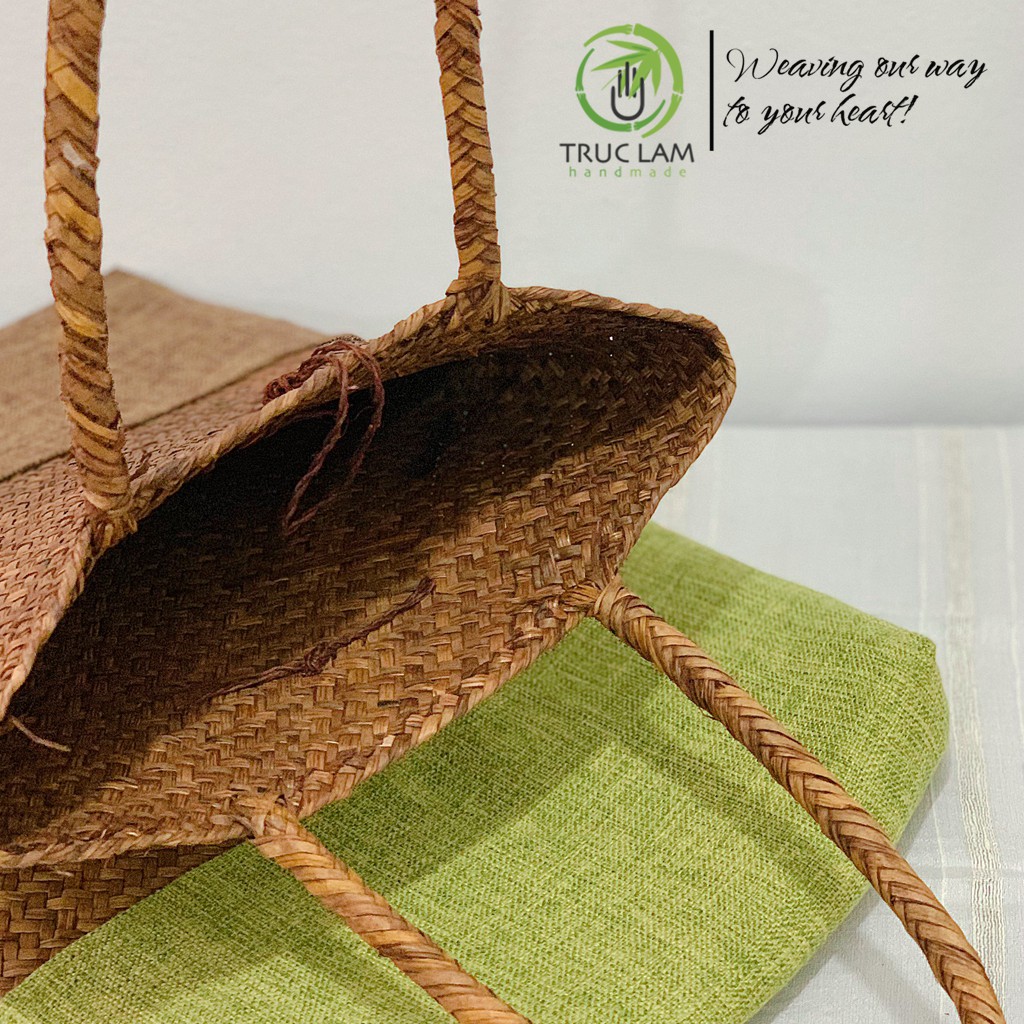 Túi Tre Đeo Vai Nữ Dáng Dài Bện Thủ Công Gắn Hoa Phối Vải Gai – Trúc Lâm Handmade