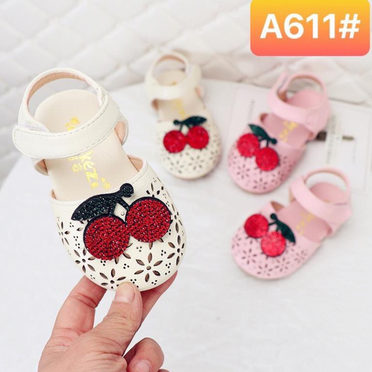 (A611) Sandal lỗ đính cherry đá cho bé gái